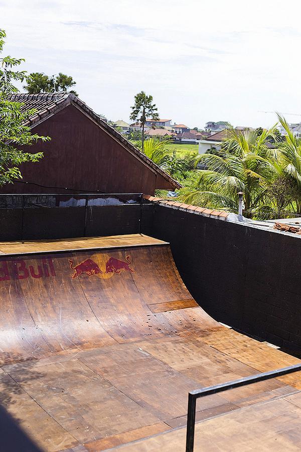 Takeoff Surf Camp & Hotel Canggu  Luaran gambar