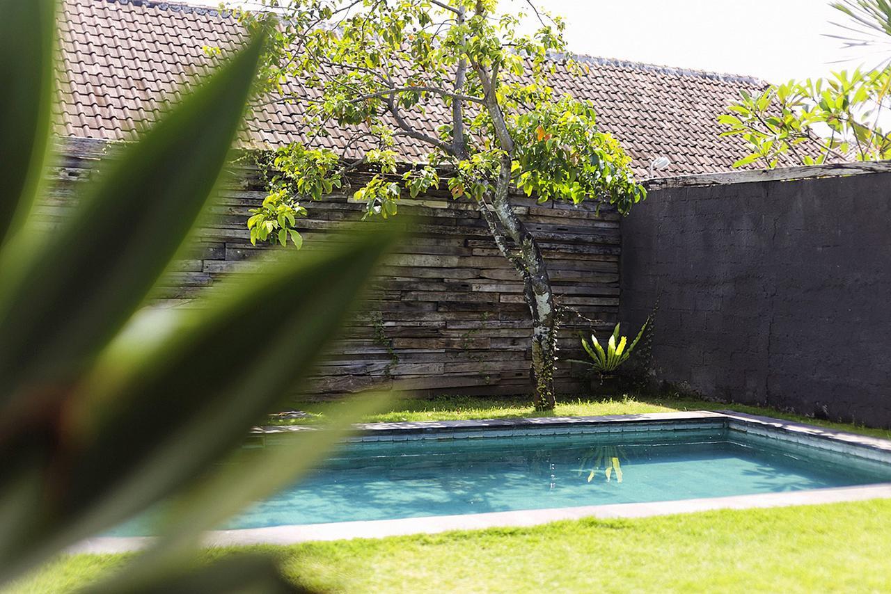 Takeoff Surf Camp & Hotel Canggu  Luaran gambar