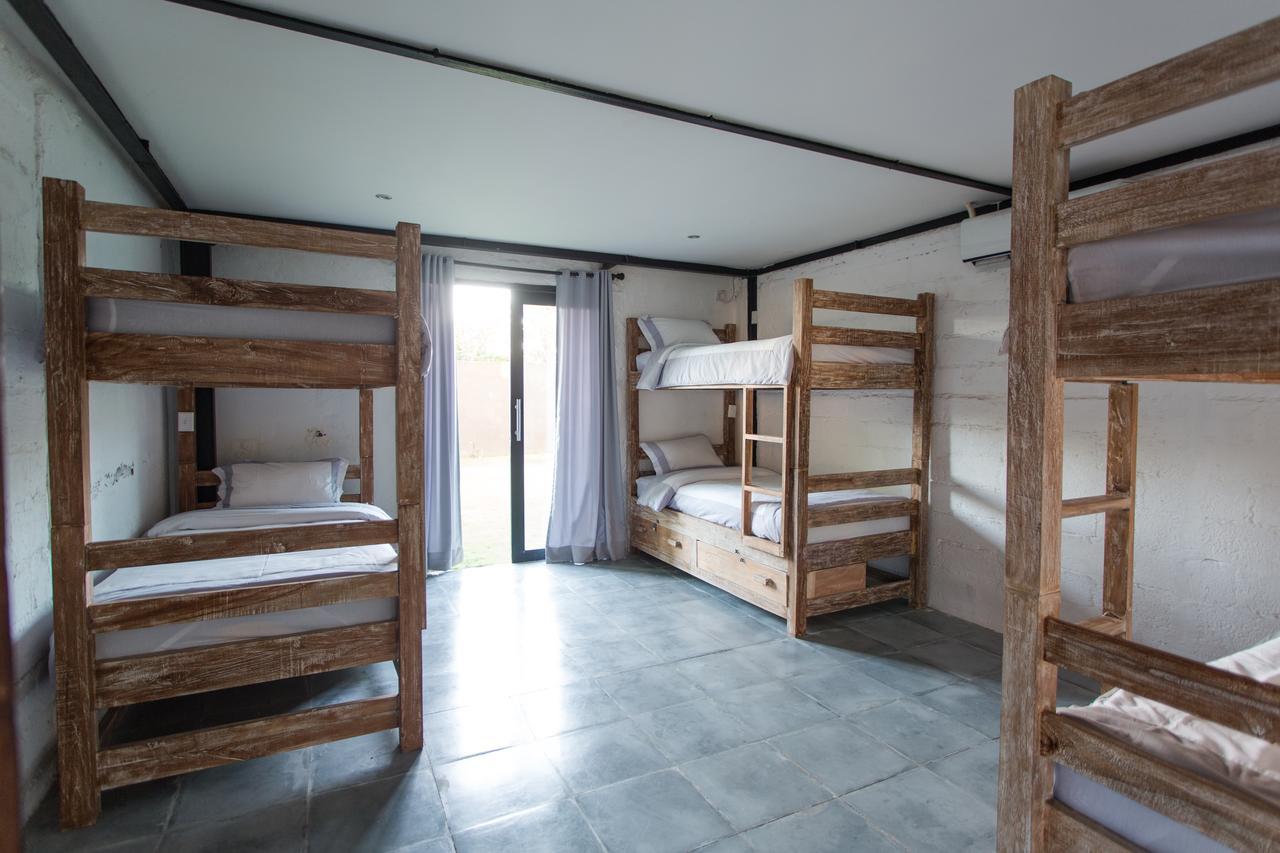 Takeoff Surf Camp & Hotel Canggu  Luaran gambar