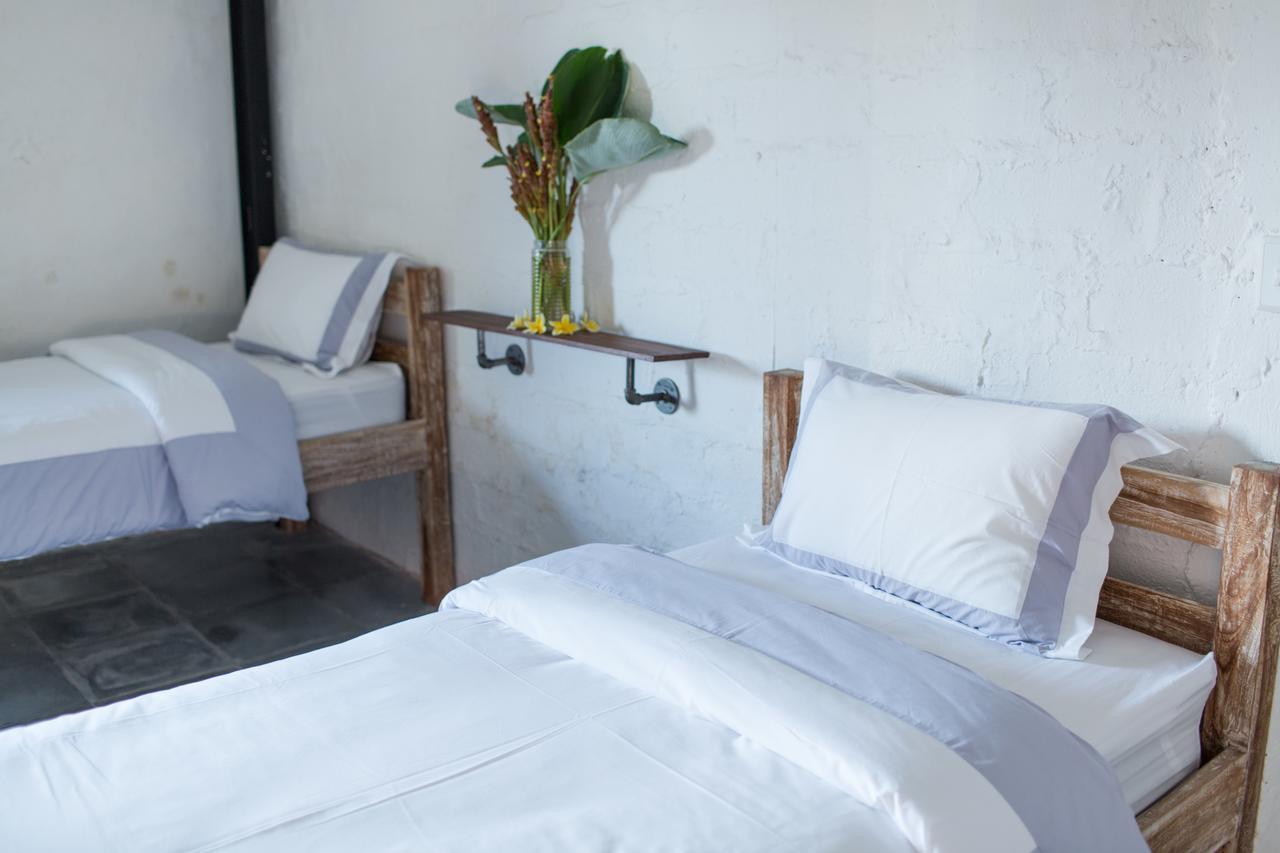 Takeoff Surf Camp & Hotel Canggu  Luaran gambar